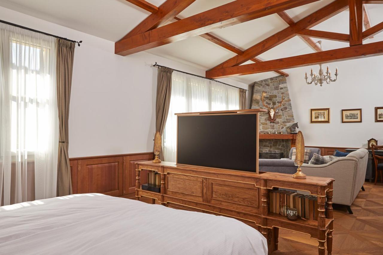 Chateau De Clotte & Suites Les Salles-de-Castillon Exterior foto